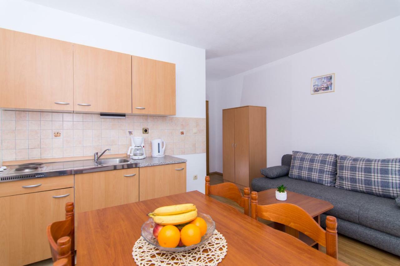 Apartment Jozic *