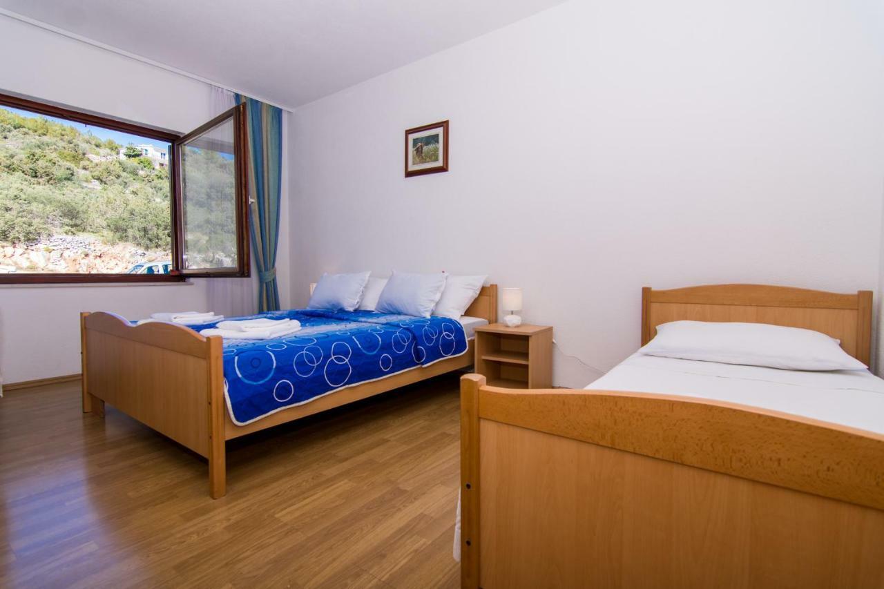 Apartment Jozic Seget Vranjica