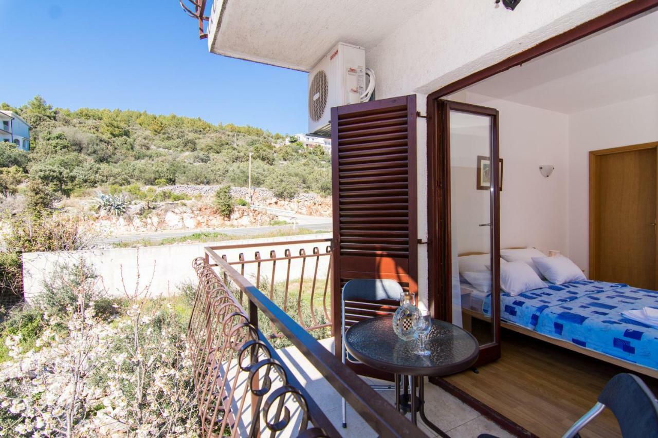 Apartment Jozic Seget Vranjica