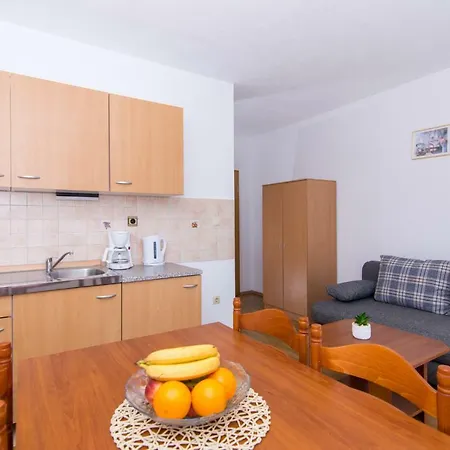 Apartments Jozic Seget Vranjica Exterior photo