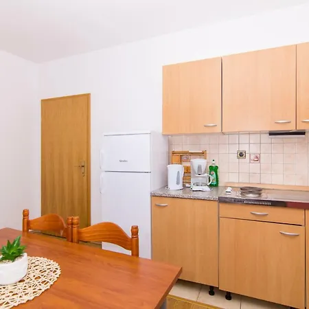 Apartments Jozic Seget Vranjica Exterior photo