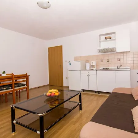 Apartments Jozic Seget Vranjica Exterior photo