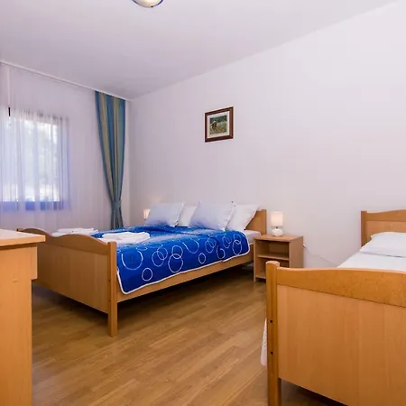 Apartments Jozic Seget Vranjica Exterior photo